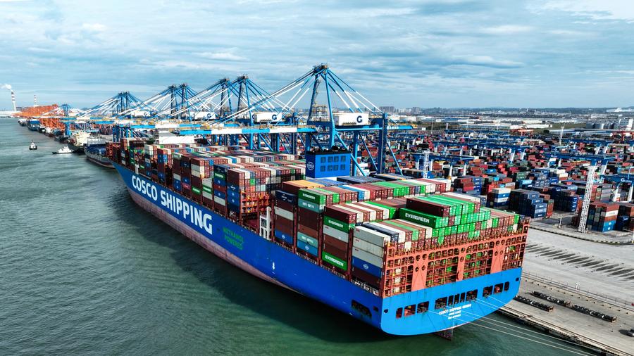 Çin'in Yeni Uluslararası Kara-Deniz Ticaret Koridoru'ndan Tarihi Başarı: 5 Milyon TEU Aşıldı Çin'in Yeni Uluslararası Kara-Deniz Ticaret Koridoru'ndan Tarihi Başarı: 5 Milyon TEU Aşıldı