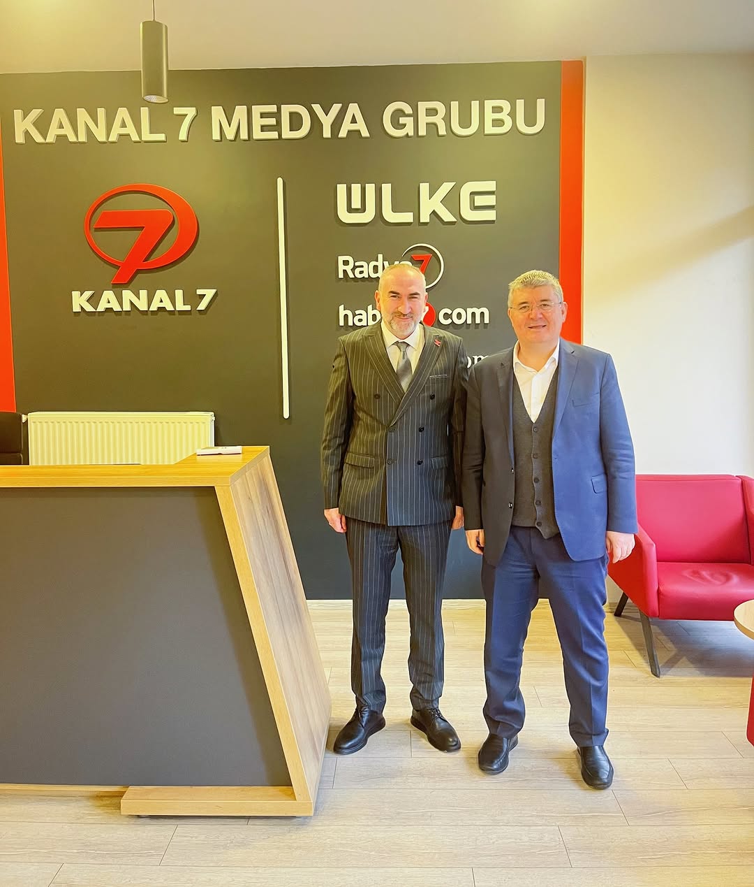 İhsan Beşer, Kanal 7 Medya Grubu Ankara Temsilcisi Mehmet Acet'i Ziyaret Etti